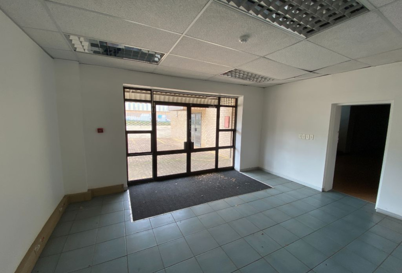 138 Plane Road, Spartan, Gauteng, ,Office,To Let,Improchem Offices,Plane Road,1329